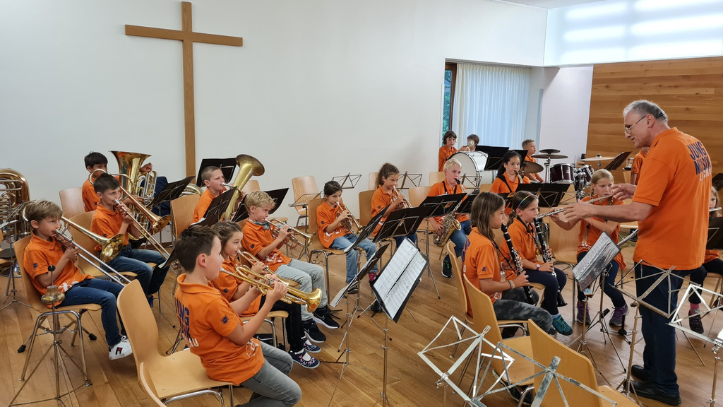 Musikverein AUFTRITT A RASSELBANDE Spiel 08-07-2021 _1_.jpg