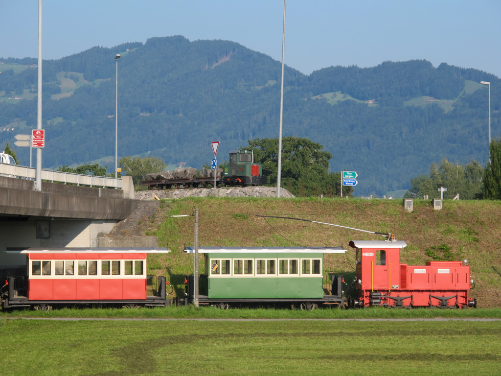 _ UTF-8 Q 04_Rheinschauen_2C_Lokomotiven_Heidi_und_Rhein_2C__ _ filename 1__ Widna _ _ UTF-8 Q u_2C_Unterfuehrung_Harfenbr_C.jpg