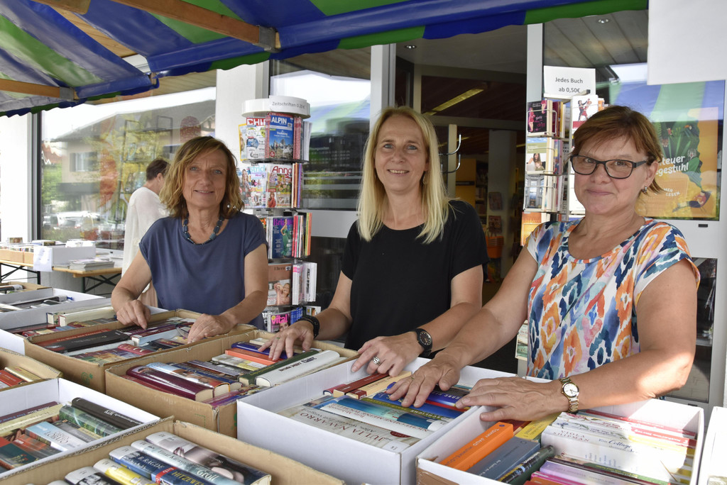 Bibliotheksteam Maria mit Karin und Karin __ Marktgemeinde Rankweil.JPG