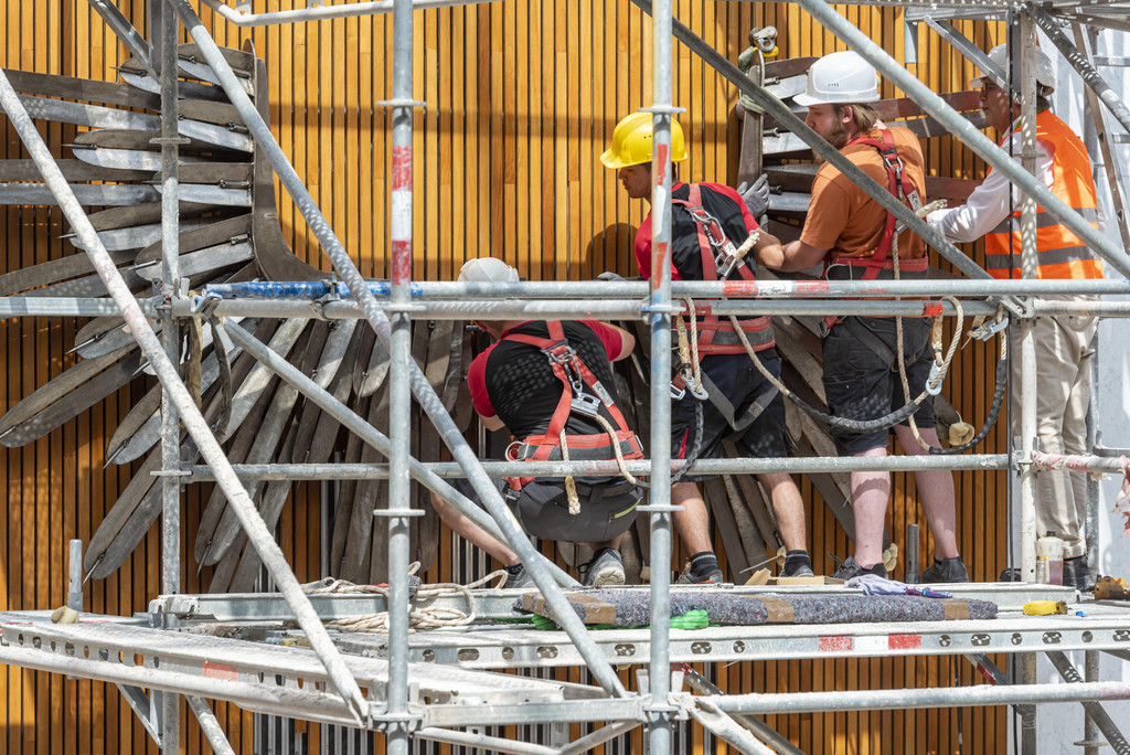 20210817-BAUSTELLE-Montage_Adler-BUCHNER_PAR8825_1_20017974.jpg