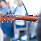04-Gitarre n.jpg