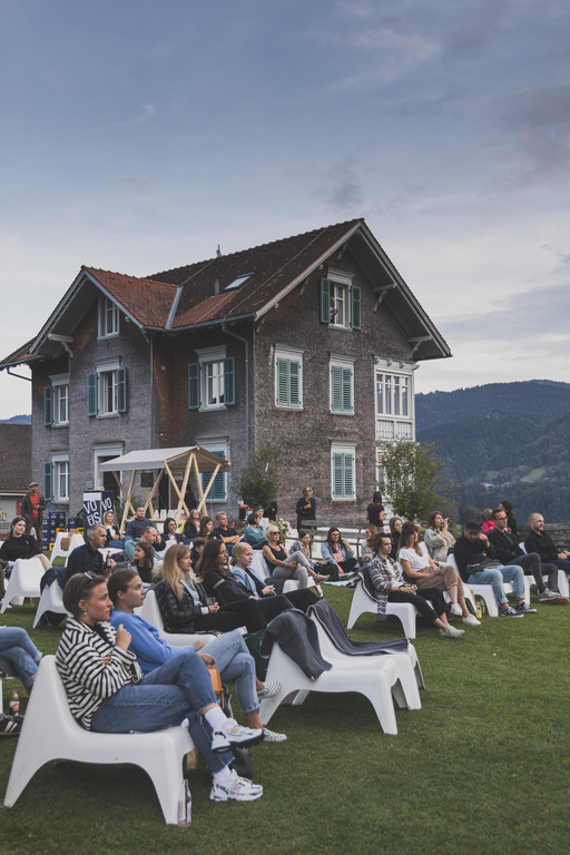 Kulturpicknick Bildstein mit Elis Noa _c_ Magma_ Bodensee-Vorarlberg Tourismus _2_.jpg