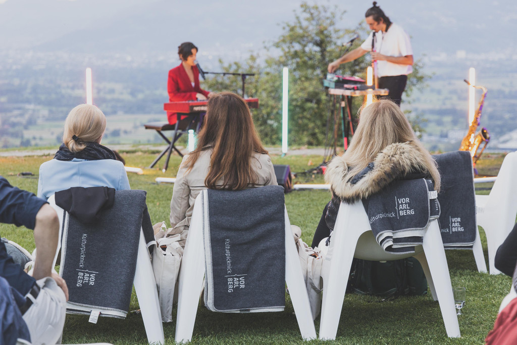 Kulturpicknick Bildstein mit Elis Noa _c_ Magma_ Bodensee-Vorarlberg Tourismus _9_.jpg