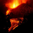 2021-09-19T225441Z_852530740_RC2ATP951MTT_RTRMADP_3_SPAIN-VOLCANO.JPG
