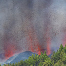 2021-09-19T163056Z_1051562278_RC24TP9EY9BM_RTRMADP_3_SPAIN-VOLCANO.JPG