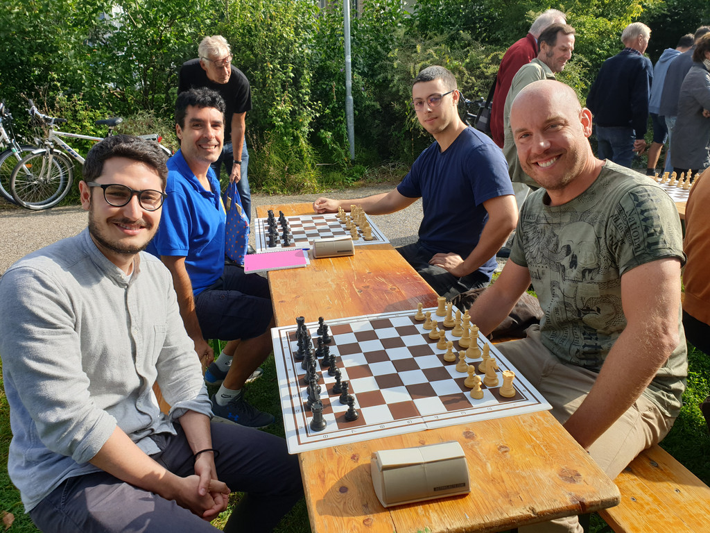 Schach_im_Park_18_9_2021 _15_.jpg