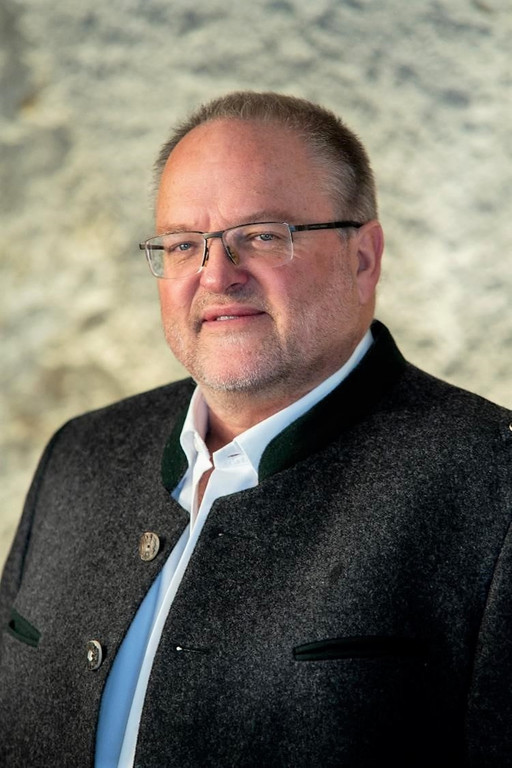 Ernst Schmid 2020 Portrait.jpg
