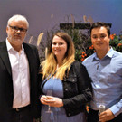 Gartenbuberater LK Harald Rammel mit Tochter Anna und Kevin Gassner.JPG