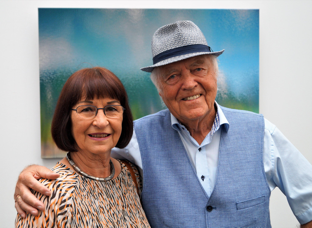 Die stolzen Eltern Ilse und Norbert Ender.JPG