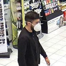 Nächtliche Raub-Attacke auf Passanten in Wien-Leopoldstadt: Der gesuchte Mann