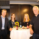 IMG_7347 Rainer Hartmann _E-Werke Frastanz_ und Martha Stuttler Hartmann mit Robert und Christine Ess _Jobarit_.JPG