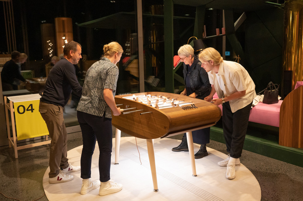 Highlight des Abend - der Fu__ball-Kicker-Tisch 2.jpg