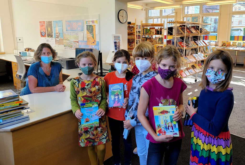 B__cherei als SCHULBIBLIOTHEK Klassenbesuch VS Oktober 2021 _1_.jpg