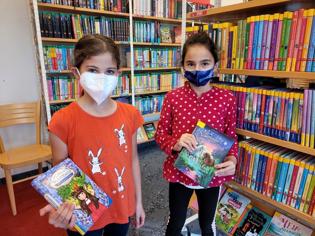 B__cherei als SCHULBIBLIOTHEK Klassenbesuch VS Oktober 2021 _7_.jpg