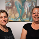 Evelyn Adametz und Astrid Pitter sorgten f__r das leibliche Wohl.JPG