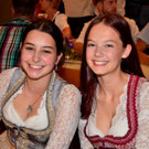 lplerball Dalaas 2021 Corinna und Larissa.jpg