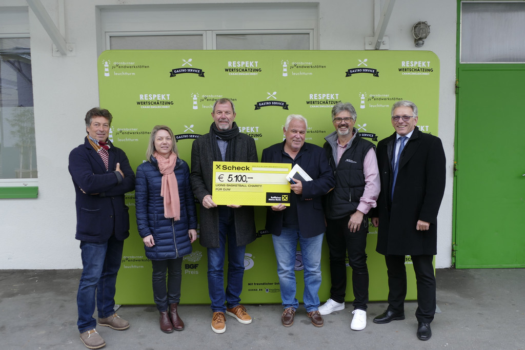 2021-11-11 Scheck__bergabe Lions _23_.JPG