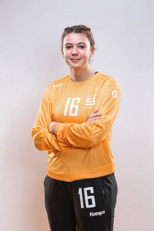 #16 Nina Tililiacher Copyright Studio Fasching.jpg