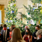 2021-11-29T205707Z_595449152_RC2J4R9QIIM9_RTRMADP_3_CHRISTMAS-SEASON-USA-WHITE-HOUSE.JPG