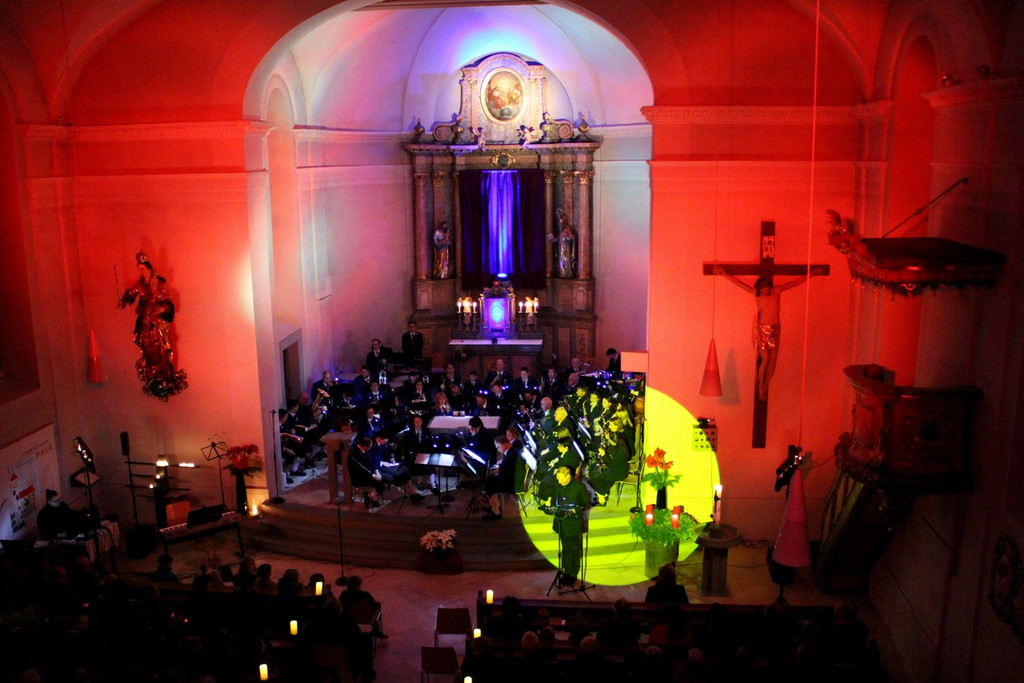 C Musikverein Adventkonzert A Spiel GESAMT 12-12-2019 _2_.JPG