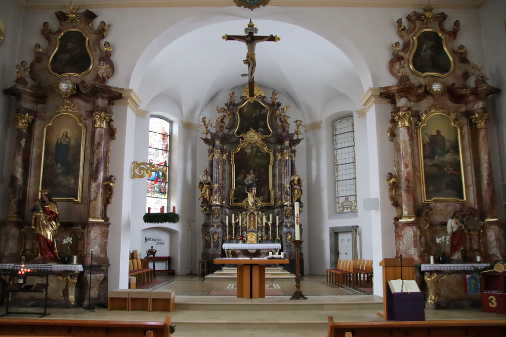 Kirche _3_.JPG