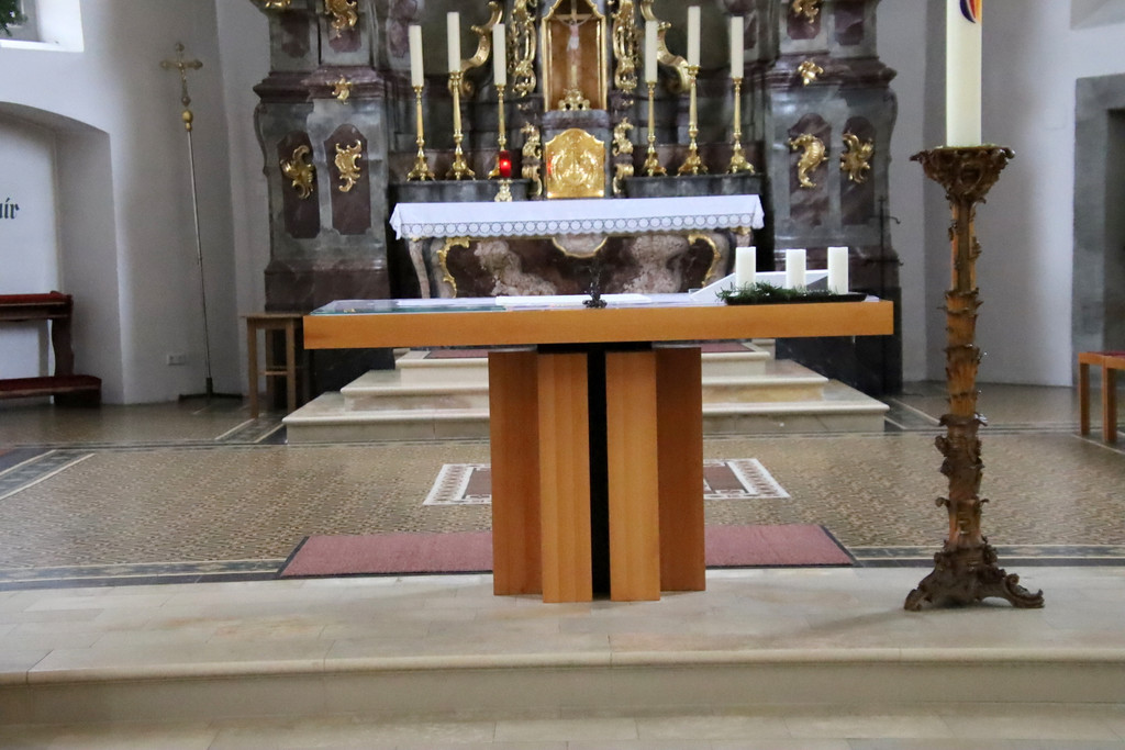 Kirche _4_.JPG