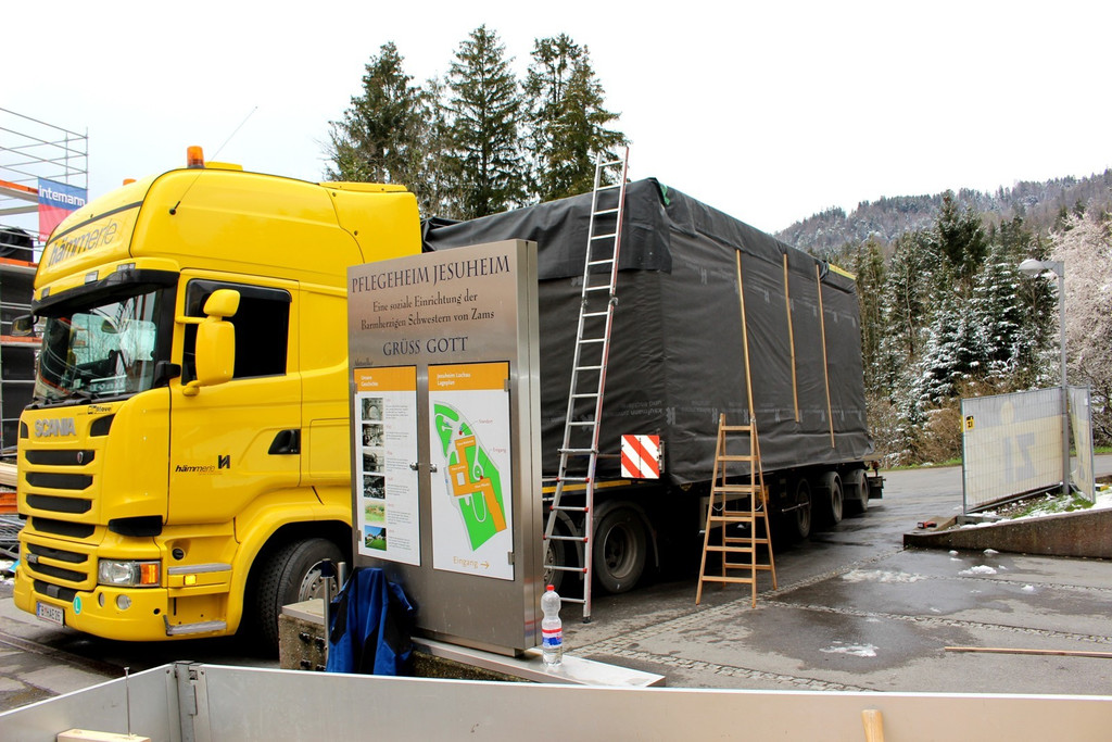 Jesuheim Projekt Haus Pf__nder C AUFBAU HOLZMODUL-CONTAINER April 2021 _10_.JPG