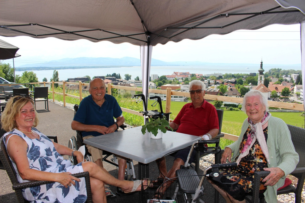 Jesuheim Projekt Haus Pf__nder D BEWOHNER im Container-Haus Juni 2021 _2_.JPG