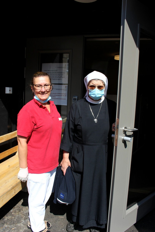 Jesuheim Projekt Haus Pf__nder D BEWOHNER im Container-Haus Juni 2021 _5_.JPG