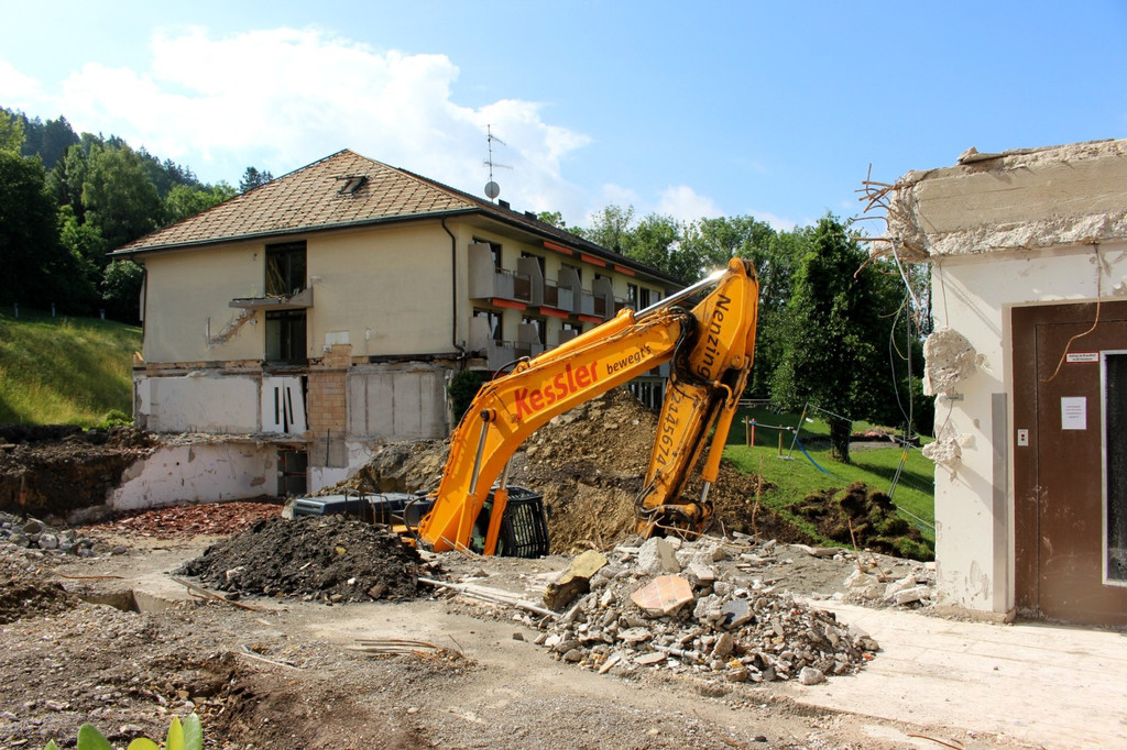 Jesuheim Projekt Haus Pf__nder E ABBRUCH MITTELTRAKT Juli 2021 _11_.JPG