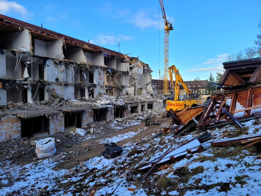 Jesuheim Projekt Haus Pf__nder J ABBRUCH HAUS Pf__nder R__ckseite Anfang Dezember 2021 _5_.jpg