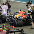 Abu_Dhabi_F1_GP_Auto_Racing_74777.jpg