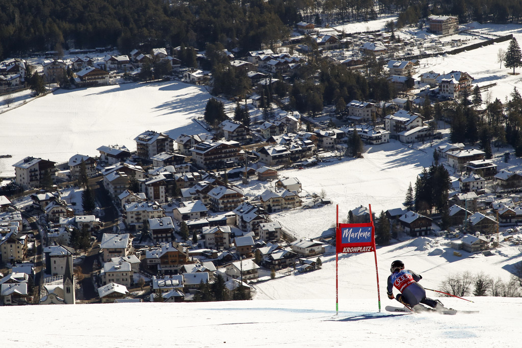 Italy_Alpine_Skiing_World_Cup_08025.jpg