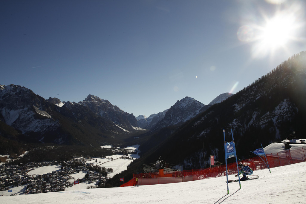 Italy_Alpine_Skiing_World_Cup_40036.jpg