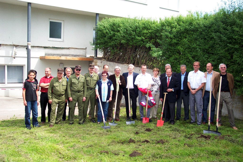 Rotkreuzst__tzpunkt AZ SPATENSTICH Mai 2005 _1_.jpg