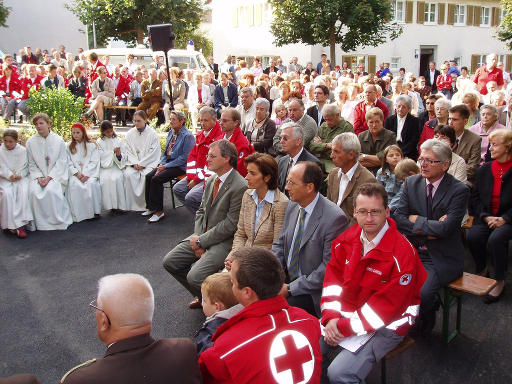 Rotkreuzst__tzpunkt D ER__FFNUNGmit Messe September 2005 _5_.jpg