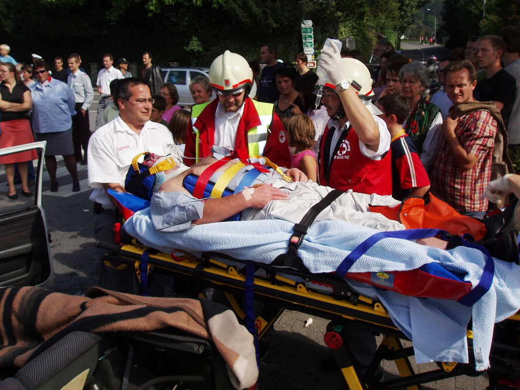 Rotkreuzst__tzpunkt E ER__FFNUNG mit FW __bung September 2005 _4_.jpg
