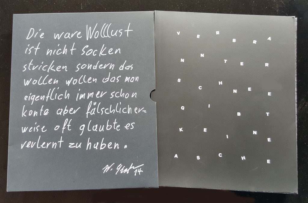 Buch mit Schuber.jpg