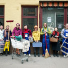 MILA_Gruppenfoto vor Minimarkt Haberlgasse__c_ Victor K__ssl.jpg