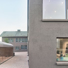 1_3_009_bildungszentrum-frastanz-hofen_2021_pedevilla-architects_foto_kurt_hoerbst_075310_kleiner.jpg