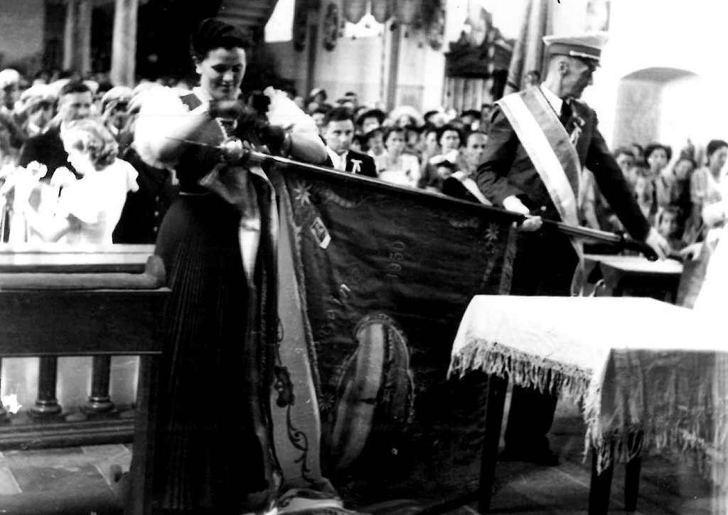 Musikverein A Lochau FAHNENWEIHEFEST im Jahr 1950 SEGNUNG in der Kirche Bericht M__rz 2022.jpg