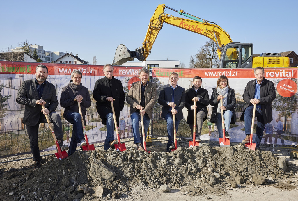 04_Revital Spatenstich Hagenm__hle_ Lustenau.jpg