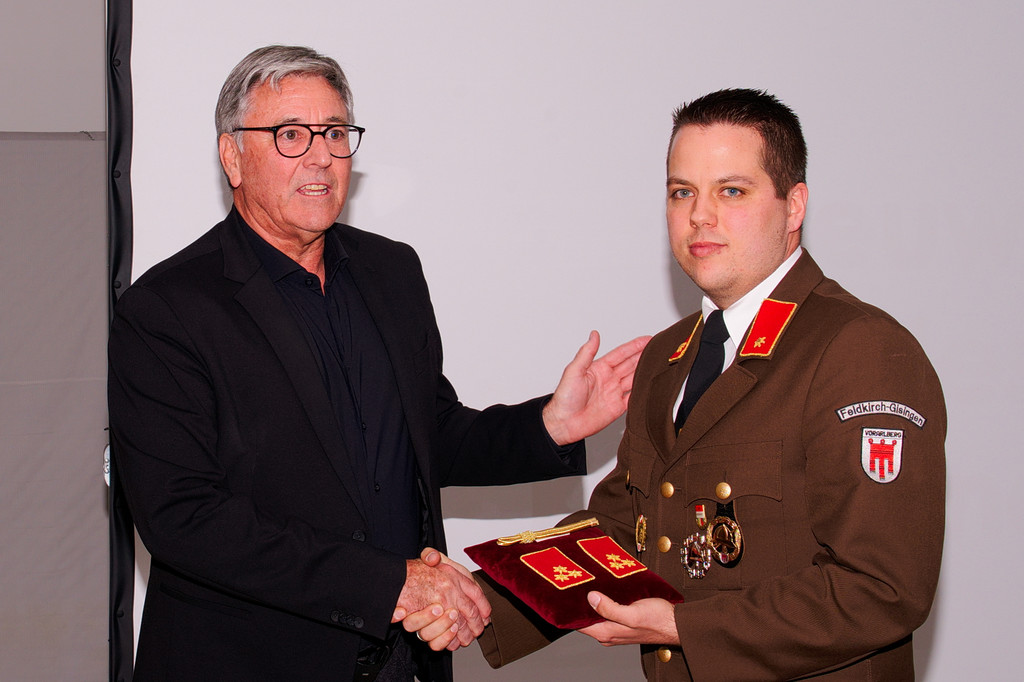 Kommando__bergabe 01.jpg