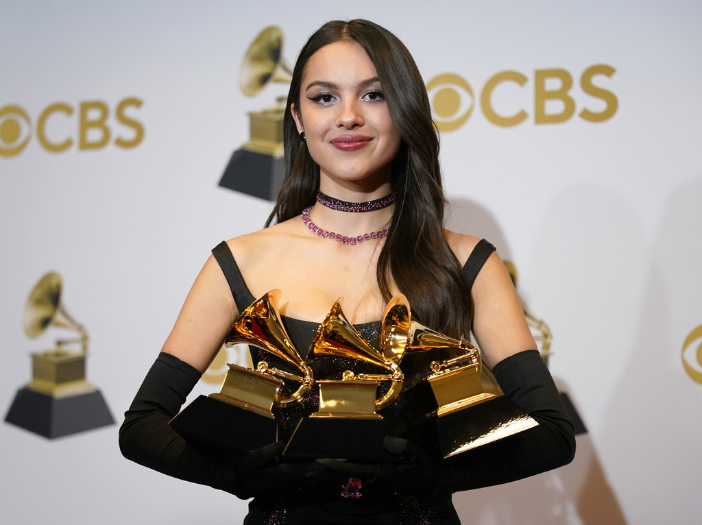 64th_Annual_Grammy_Awards_-_Press_Room_35691.jpg