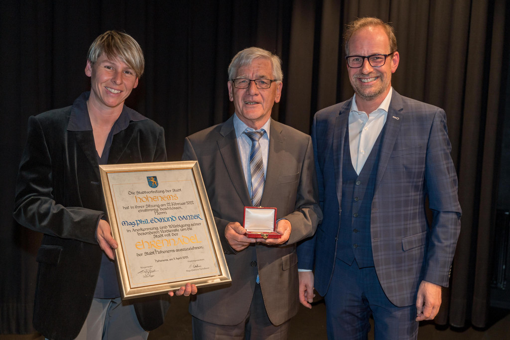 Ehrungen der Stadt Hohenems 2022 - Ehrenring- und Ehrennadeltr__ger - _c_Dietmar Stiplovsek _34_.jpg
