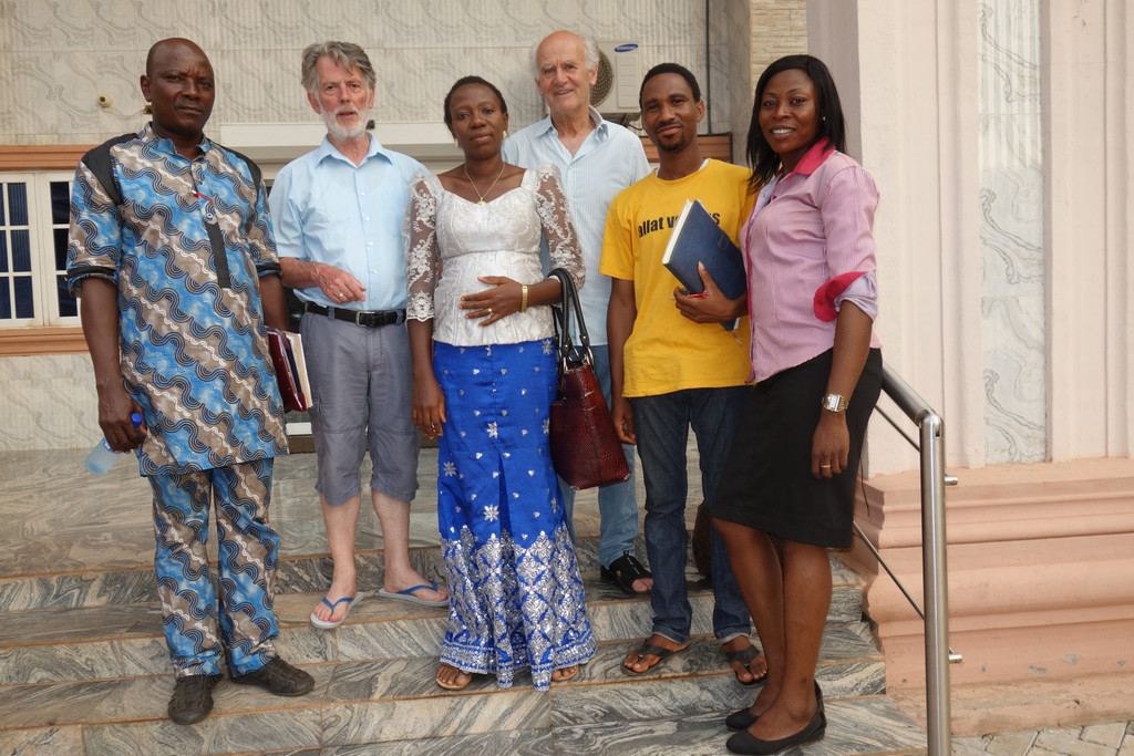 Unser TEam in Enungu.jpg