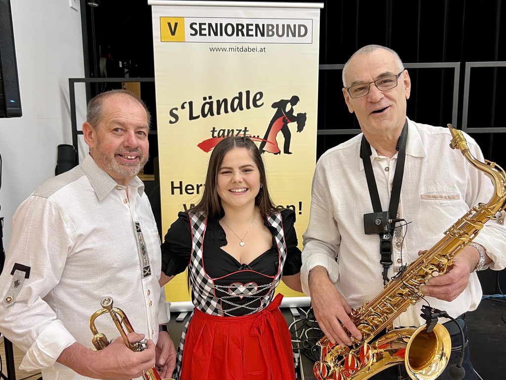 07_ La__ndle April 22.jpg