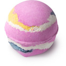 marshmallow_world_bath_bomb_2021.jpg