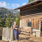 Der renovierte Stall von Oswin Kieber ist ein wahres Paradies für seine Schafe