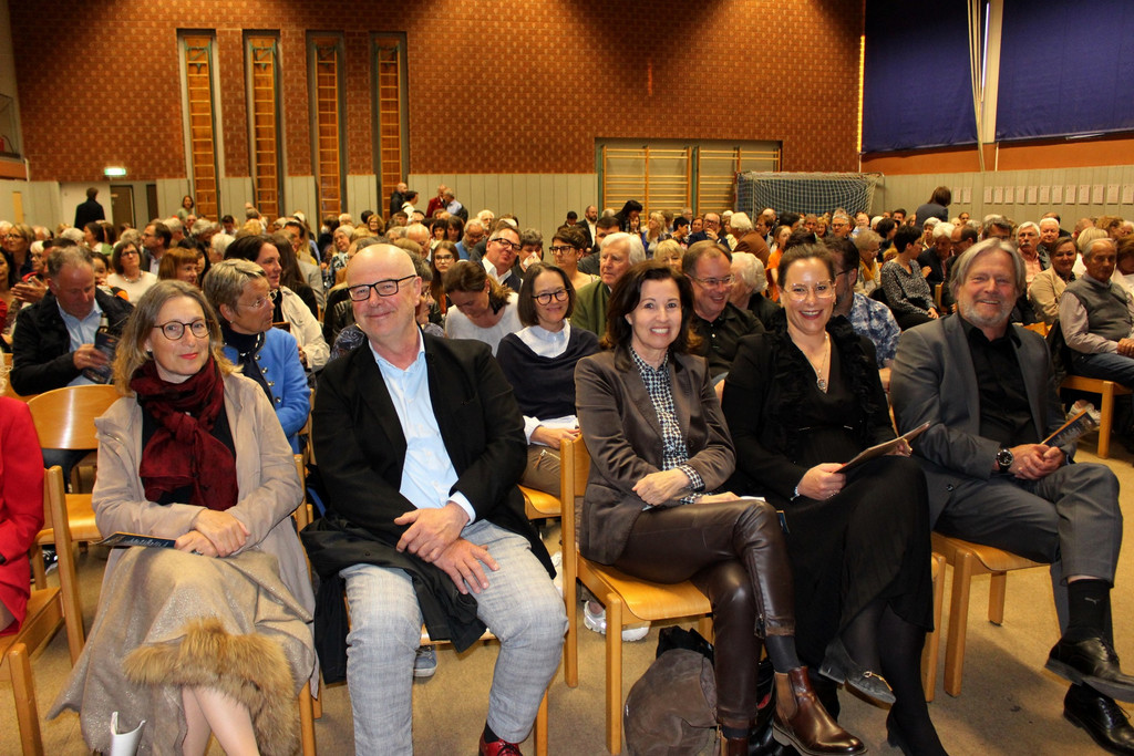 Musikverein FR__HLINGSKONZERT E Publikum UND ANDERES 23-04-2022 _5_.JPG